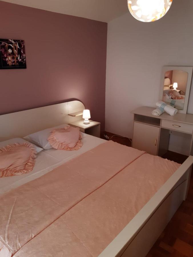 Apartment Blanka With A Beautiful View Of تروغير المظهر الخارجي الصورة
